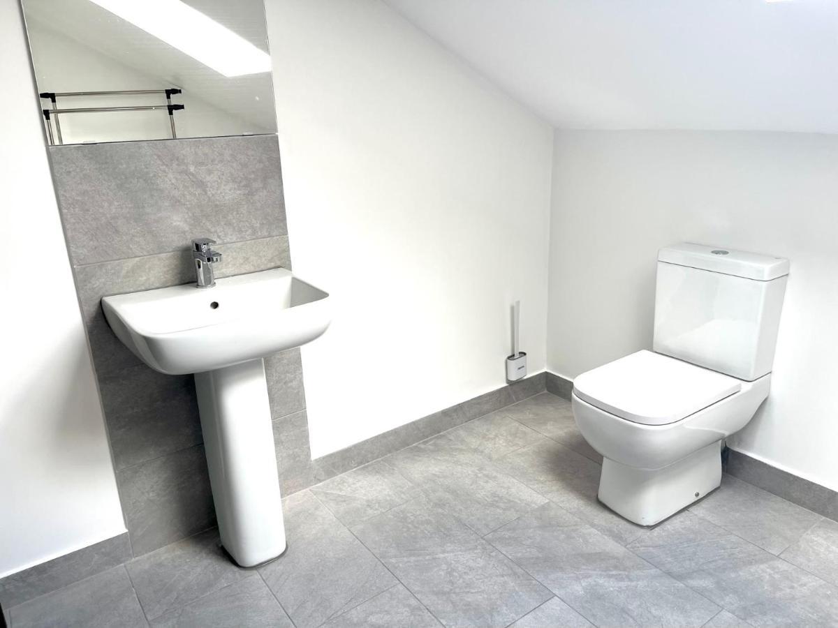 Entire Pinkapt - Free Parking - Up To 4 Guests - 3 Beds - Close To City Centre Belfast Dış mekan fotoğraf
